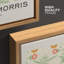 Abstrait botanique vert avec fleurs sauvages William Morris-95982996-95982995