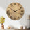 Horloge murale en bois Lake
