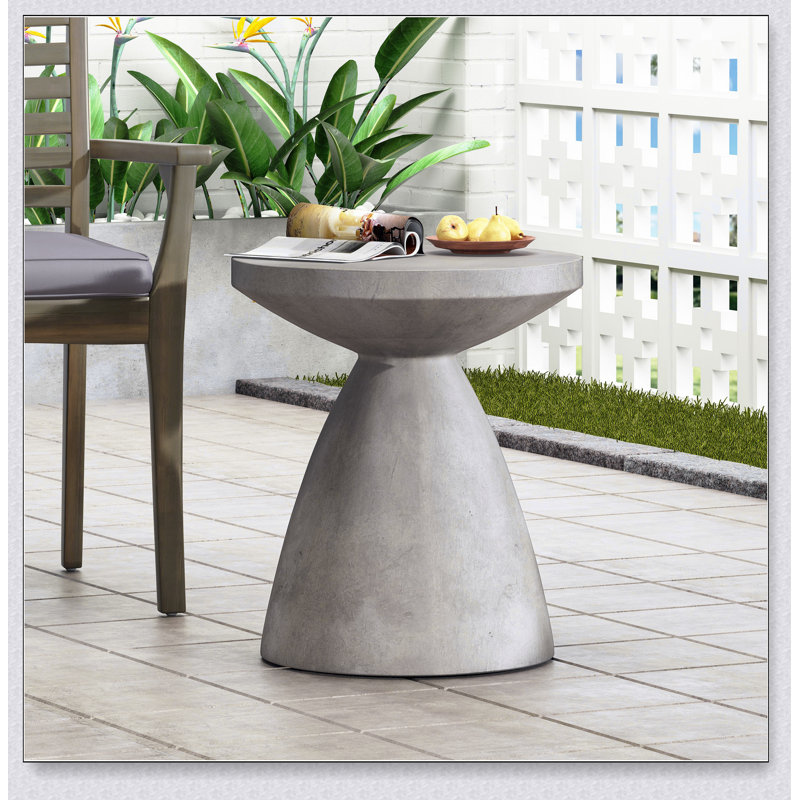 Table d'appoint d'extérieur en béton léger