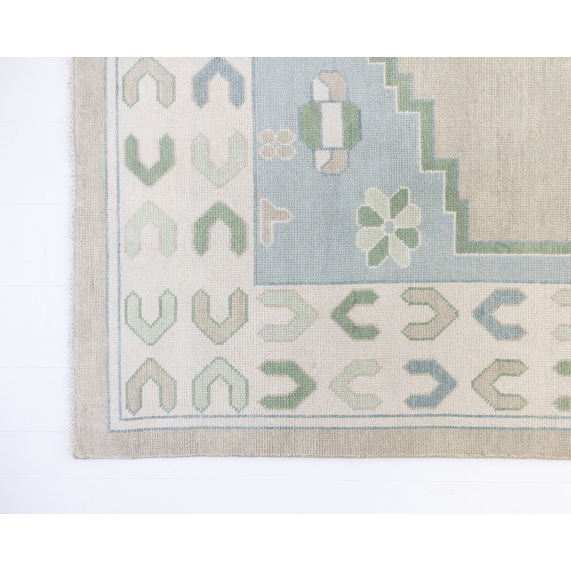 Ivy Hand Knotted Wool Oriental Area Rug, Runner 3' x 10'