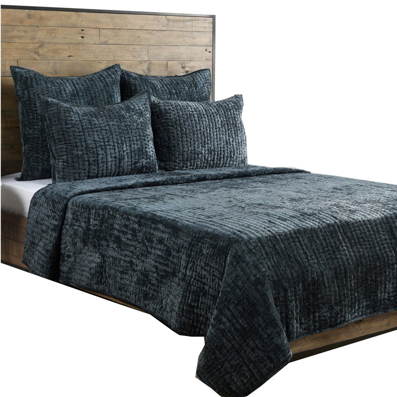 Velvet Quilt, Queen Quilt, Bay Green