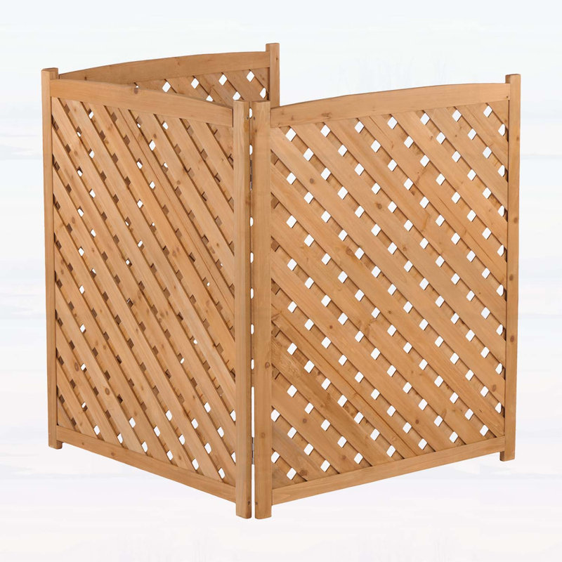 Paravent en bois pour plus d'intimité et de ventilation