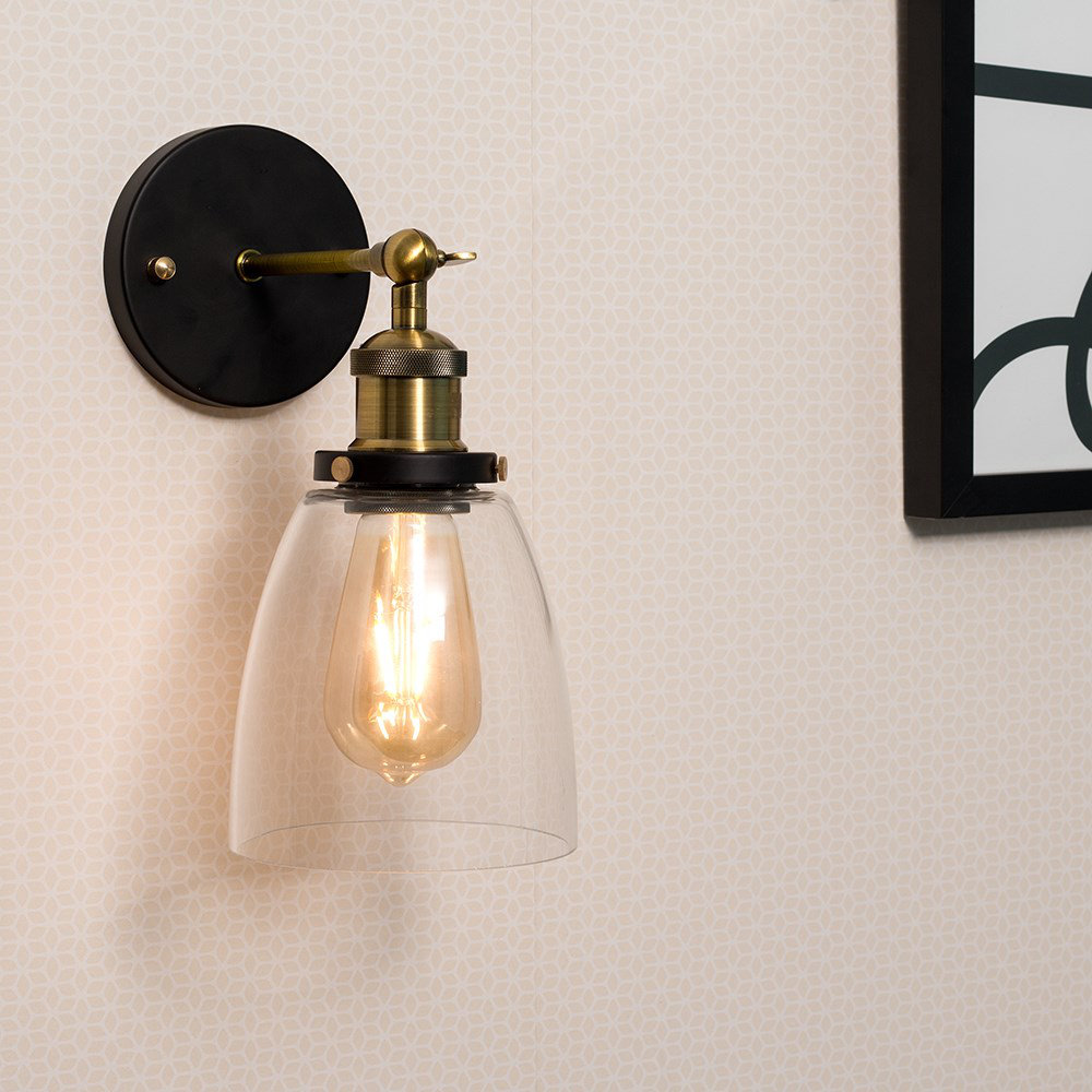Kelly Armed Sconce