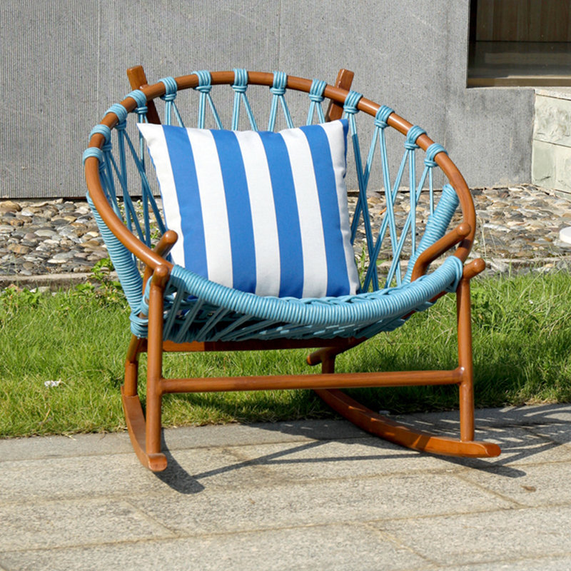 Chaise berçante simple pour patio