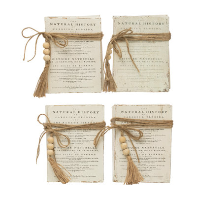 Livres en bois avec citation et jute