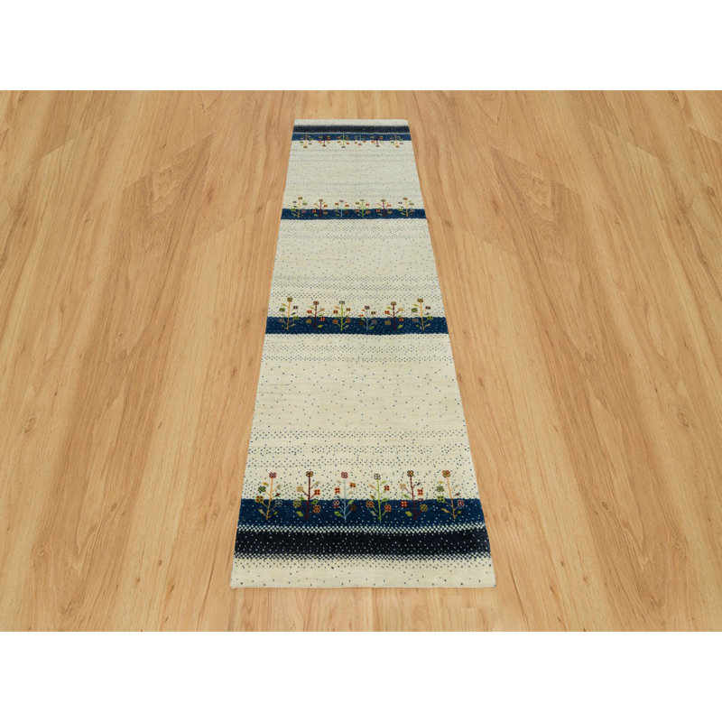Tapis ivoire unique 2 pi 7 po x 9 pi 6 po Totka