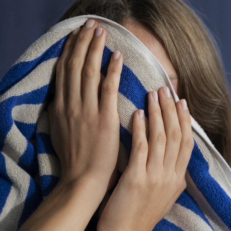 100% Cotton Bath Towel, Moonbeam/Mazarine Blue Thick Stripe