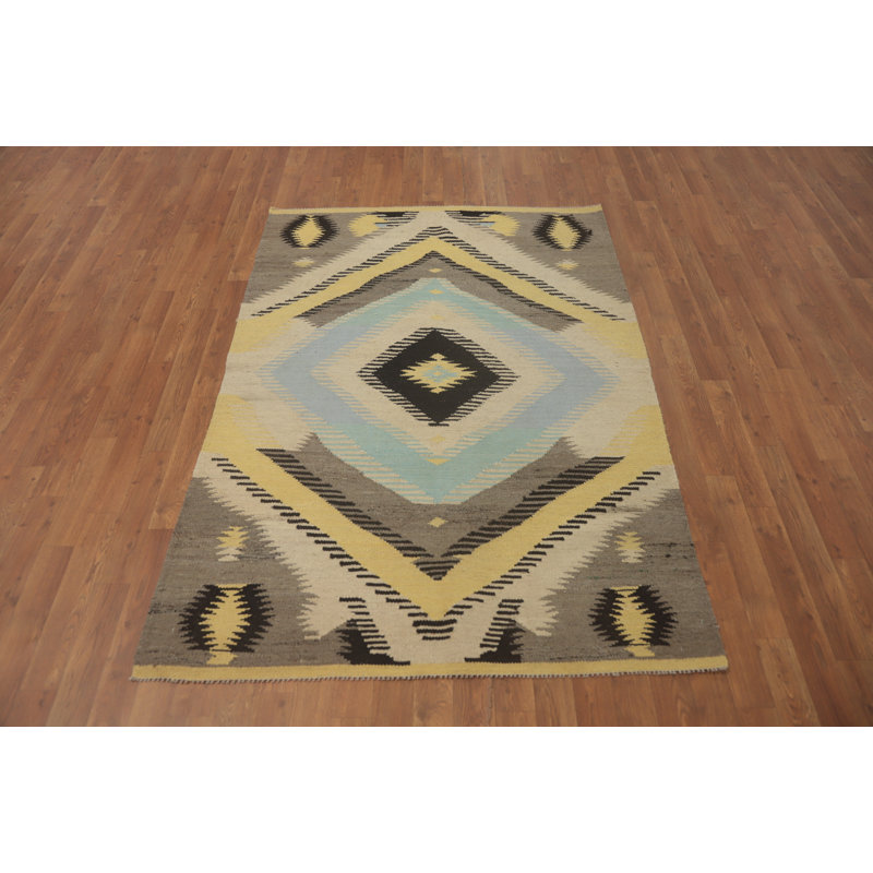 Tapis à motif géométrique kilim
