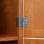 Armoire de rangement de 72,4 po de hauteur en chêne, 8 portes et 4 tablettes. Pour différents espaces. Extérieur lisse, structure de pièces multiples. Finition, fabrication stable