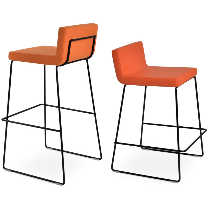 Comptoir, bar et tabouret Gladwell, Tabouret de bar (siège d'une hauteur de 29 po), Noir, Orange