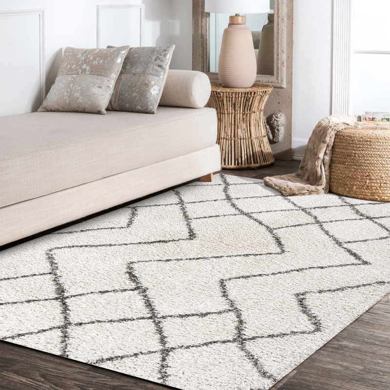 Tapis beige / gris foncé à longs poils Schlosser, Rectangle 5 pi 3 po x 7 pi 7 po
