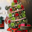Un ensemble de 80 décorations d'arbre de Noël vert lime rouge comprend 12 fleurs, 30 branches, 2 rubans roulants, 12 glaçons suspendus et 24 boules scintillantes vert lime pour le premier décor d'arbre de Noël