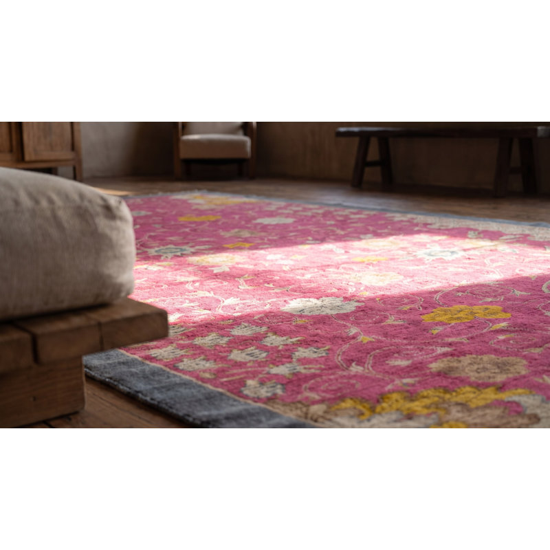 Hand Knotted Wool Area Rug in Pink