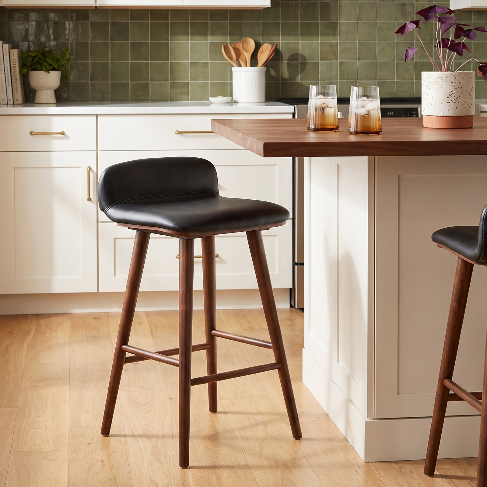 Vanya Bar and Counter Stool, Black, Short Stool - 28"