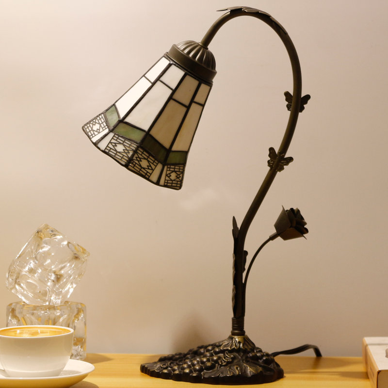 Abdinasir Desk Lamp