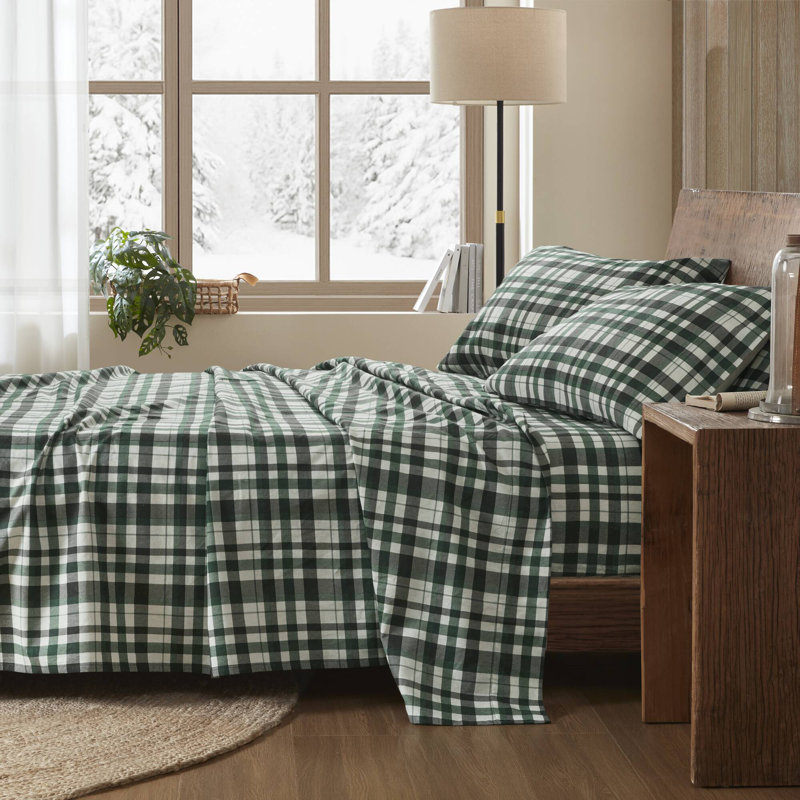 4 Pieces 100% Cotton Flannel Printed Sheet Set,Finton, Queen Sheet Set, Green Multi Plaid