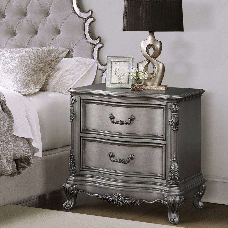 Table de chevet traditionnelle en gris antique