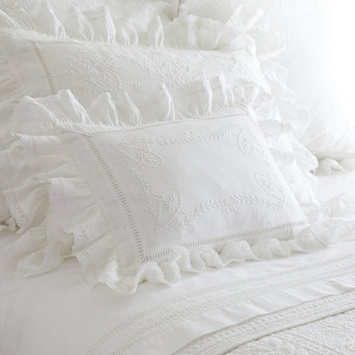 Prairie Crochet White Linen Throw Pillow