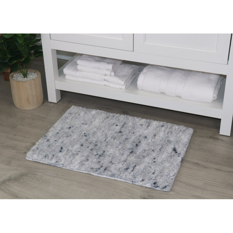 Cloud Comfort 100% Polyester Microfiber Bathroom Rug, Water Absorbent Soft Shaggy Bath Rug, Gray, Single - 21" L x 34" W