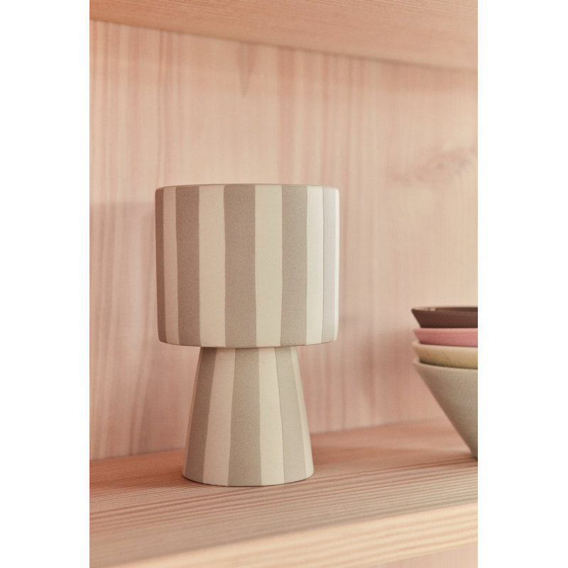 Toppu Planter, 5.91" H x 3.94" W x 3.94" D, Beige