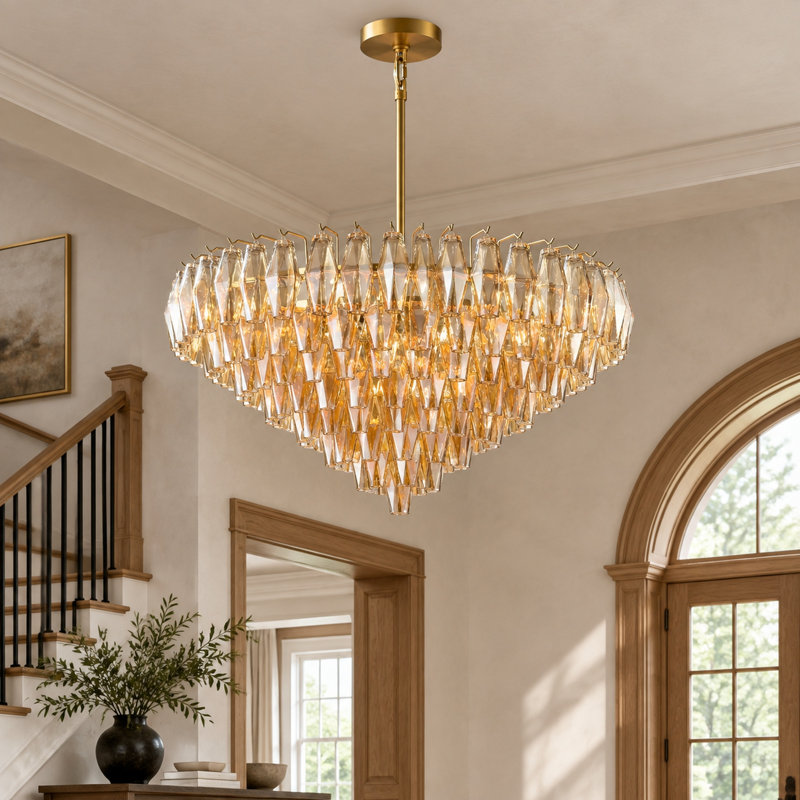 Lustre à 12 lumières étagées de 94 cm (37 po), doré