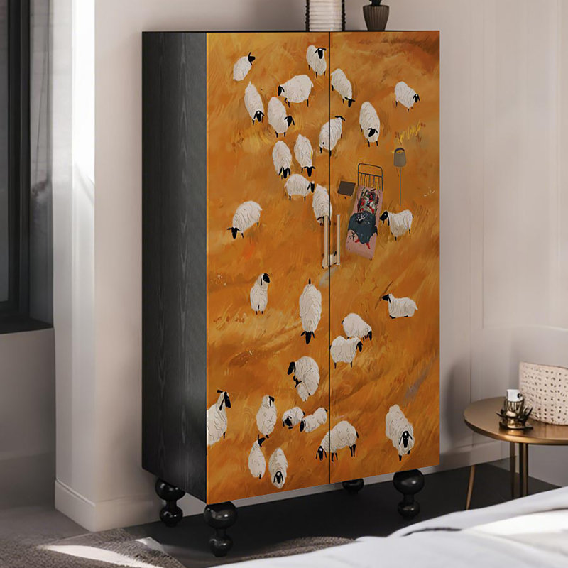 Armoire décorative style français