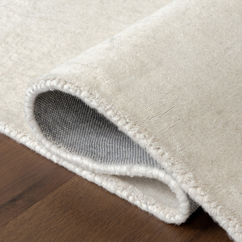  Maru Wool Area Rug, Rectangle 7'6" x 9'6"