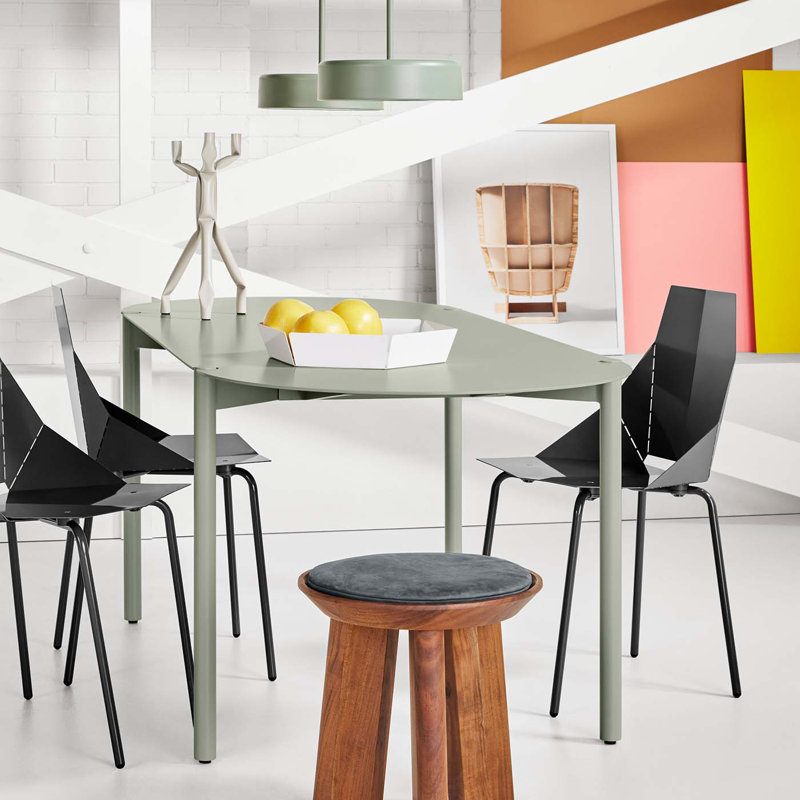 Comeuppance Outdoor Oval Dining Table, Gray Green