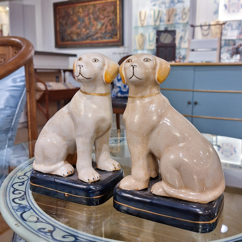 Animal Figurines & Sculptures