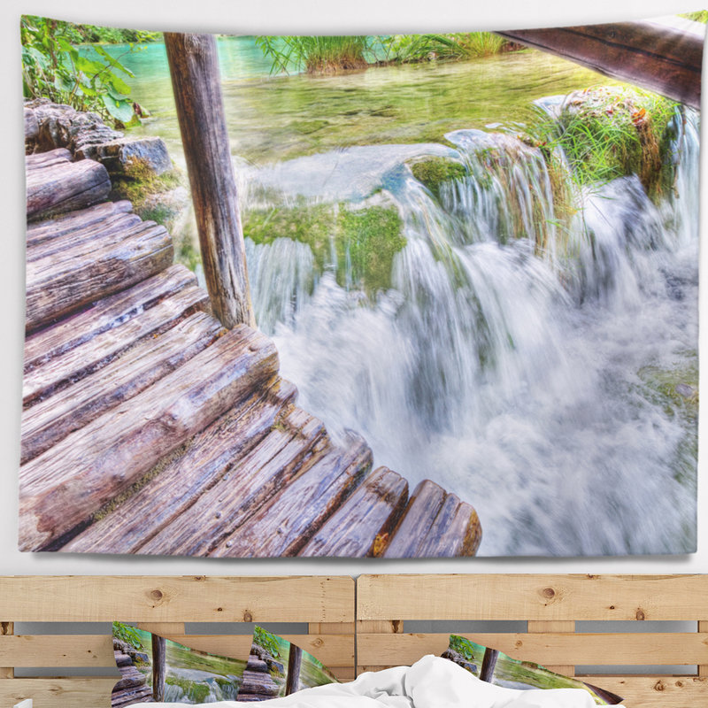 Cascade en polyester plitvice lacs tapisserie avec accessoires suspendus inclus, H 32 po x l 39 po