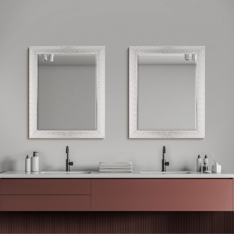 Miroir d'appoint mural décoratif encadré et biseauté à carreaux chromés et blancs - 33,5 po x 27,5 po, H 33,5 po x l 27,5 po