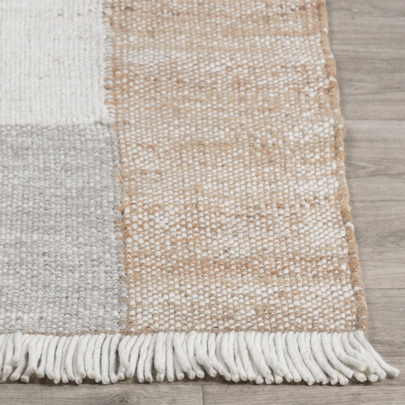 Ritsa Handwoven Jute Blend Accent Rug , Rectangle 5' x 8'
