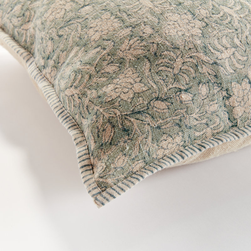 Henriellas European Flax Fiber Throw Square Pillow Cover & Insert, Navy