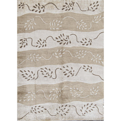 Hand-Knotted High-Quality Beige Area Rug
