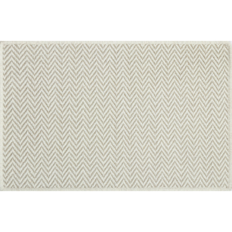 Tapis Pulse tissé à la main en laine à chevrons gris chiné, 427 x 488 cm, 14 pi x 16 pi