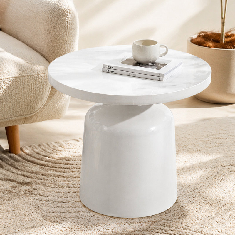 Table de bout exquise à finition ultrabrillante pour une décoration polyvalente