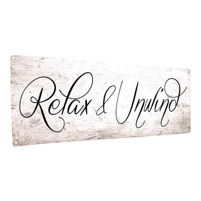 "Panneau en métal patiné, relax et relax"