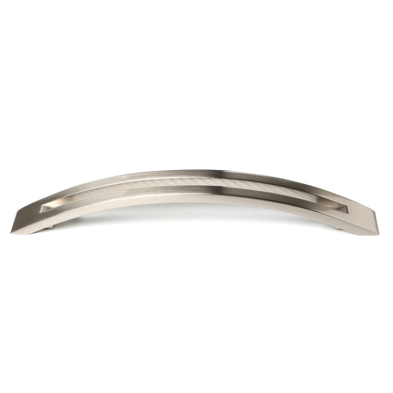 Poignée arquée fendue de 8 po d'un centre à l'autre, 8", Nickel satiné