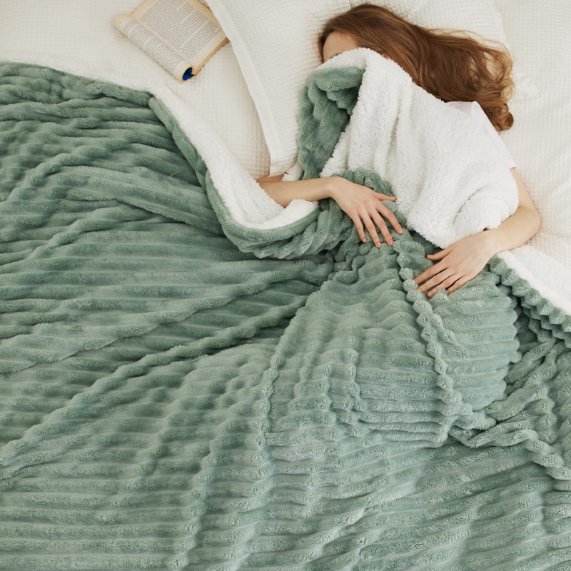 Couverture en polaire pour lit simple / simple TG Bedsure - Jeté chaud pour lit et canapé-lit - Vert, Lit simple, Vert sauge