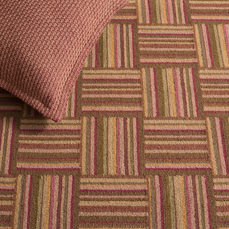 Avalon Hand Hooked Wool Pile Geometric Rug, Rectangle 2'9" x 4'9"