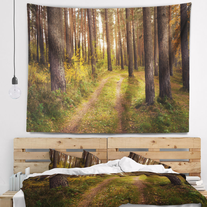 Route à travers une tapisserie épaisse forêt d'automne, H 32 po x l 39 po