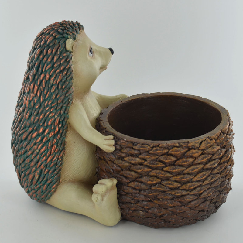 Zelma Statue Planter