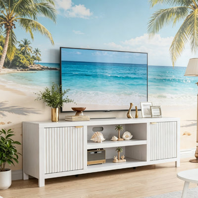 Meuble télé cannelé pour centre de divertissement moderne de 80 pouces avec tablettes réglables, meuble média en bois avec rangement à 2 niveaux avec porte cannelée et poignée dorée pour le salon.
