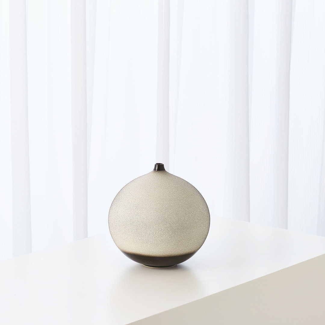 Pixelated Ball Vase Global Views 