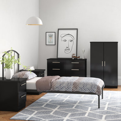 Yvette 4 Piece Bedroom Set
