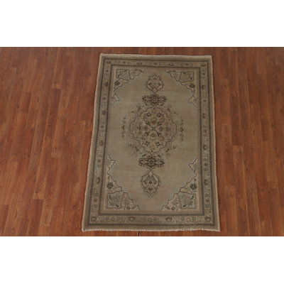 Tapis traditionnel géométrique en laine 4 x 5