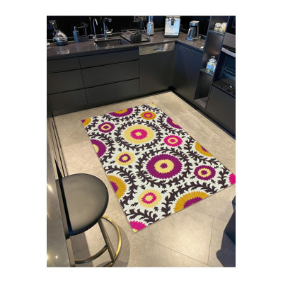 Machine Washable Light Colored Floral Themed Woven Base Rug