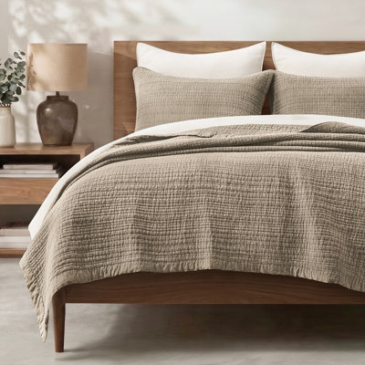 Stonewashed Textured Cotton Quilt Set