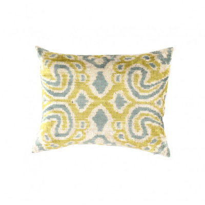 TI 129 Decorative Throw Velvet Ikat Pillow 15'' X 20''