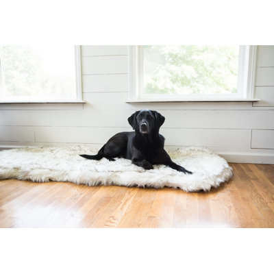Oval Orthopedic Memory Foam Faux Fur Pet Bed